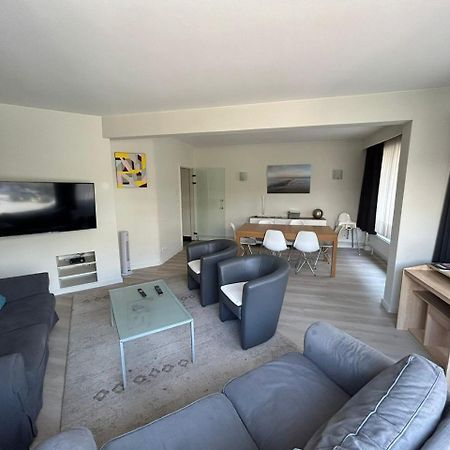3 Bedroom Apartment Nearby The Sea Oostende Buitenkant foto